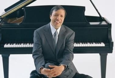 Perahia375x255_071008