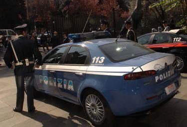 Polizia_volanteR375_22sett08