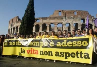 Precariato_ManifestazioneR400