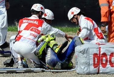 Rossi-crash-Mugello_R375