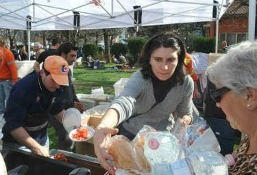 Terremoto_Abruzzo_VolontariR375_06apr09