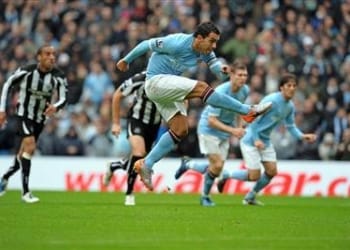 Tevez_r400_4ott10