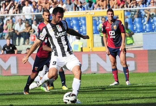 Vucinic_rigore_Genoa