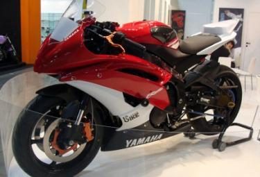 Yamaha_YZF-R6_AssobikeR375