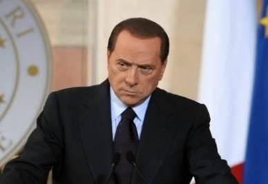 berlusconi_accigliato_R400