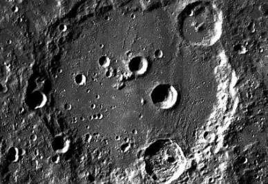 clavius_luna_cratereR400