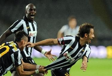 delpiero_festeggiato_R375x255_27ago