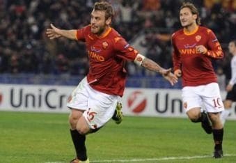 derossi_totti_R400_23nov10