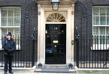 downing_street_granbretagnaR375