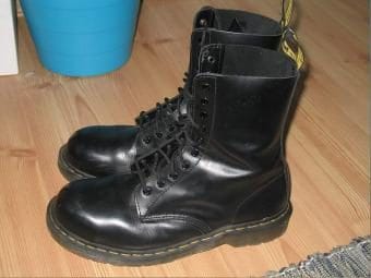 drmartens_R375