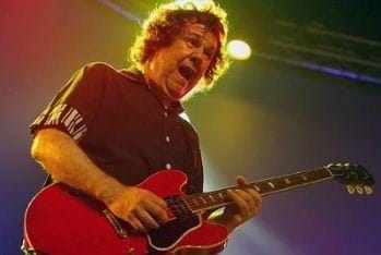 garymoore-R400