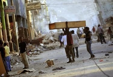 haiti_strada_uominiR375