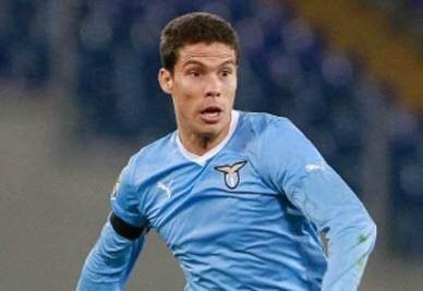 hernanes_R400