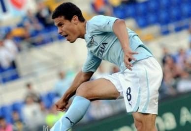 hernanes_r400