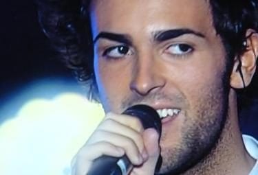 marco_mengoni_xfactorR375_1dic09