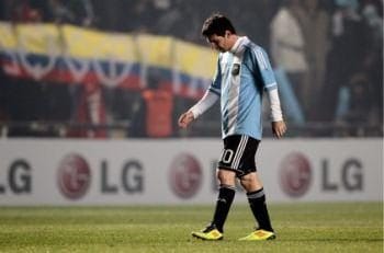 messi_testabassa_R400_10lug11