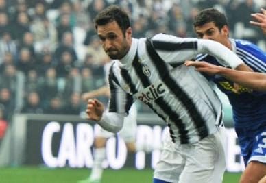 mirko_vucinic_juve_r400