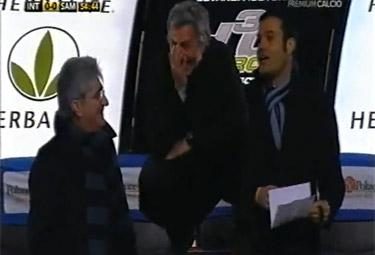 mourinho_risata_inter_samp_R375