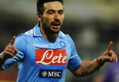 napoli_lavezzi_esulta_R400