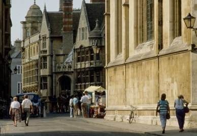 oxford_universitaR400