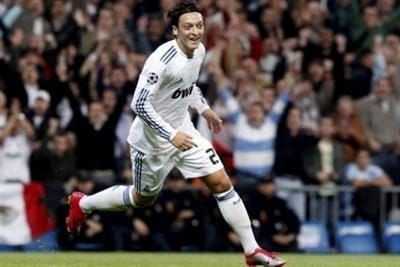 ozil_real_R400_19OTT10