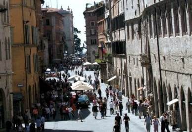 perugia_centrostoricoR400