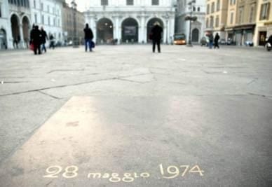 piazzadellaloggia400