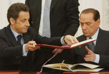 sarkozy_berlusconi_accordo1R375_24feb09