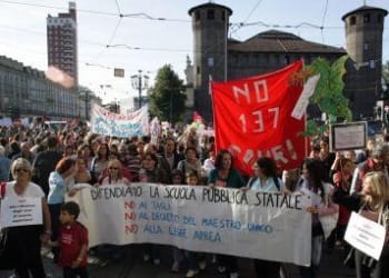 scuola_manifestazioniR375_09ott08