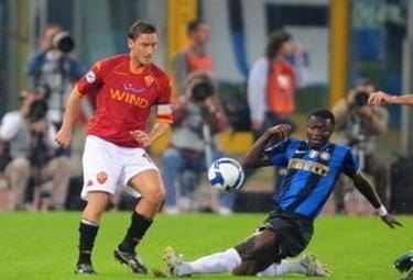 totti_muntari_R375_19ott08