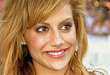 Brittany_Murphy_R375