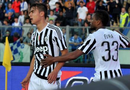 bandierina_dybala_evra