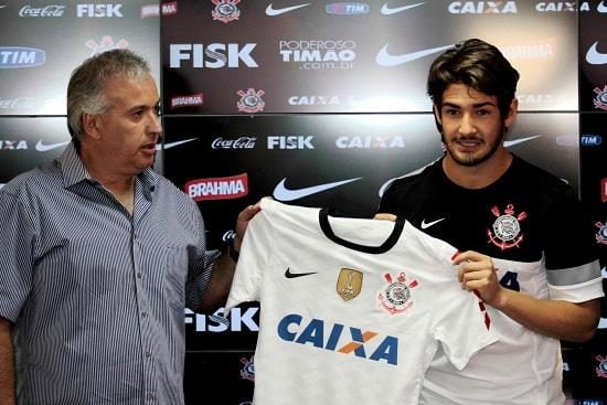 pato_corinthians_maglia