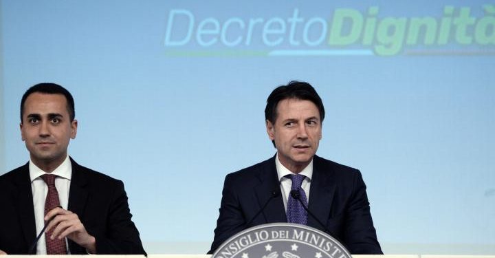 dimaio_conte_governo_decreto_dignita_cdm_lapresse_2018