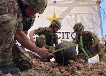 esercito_disinnesco_bomba_ordigno_militari_tiwtter_2018