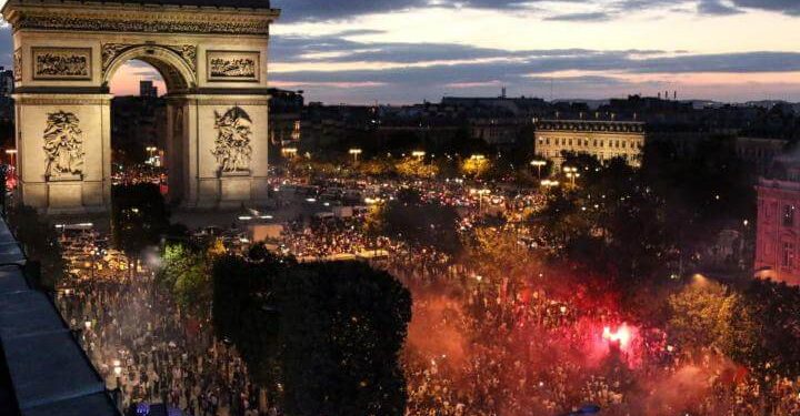 francia_parigi_arco_trionfo_champs_elysee_mondiali_lapresse_2018