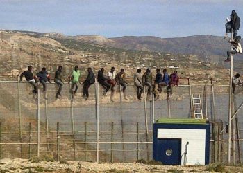 migranti_spagna_ceuta_marocco_confine_lapresse_2018