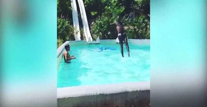 balotelli_piscina_instagram