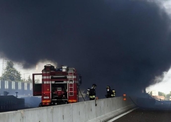 esplosione_autostrada_bologna_vigilidelfuoco_lapresse_2018