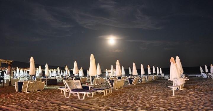 spiaggia_notte_pixabay