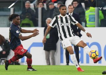 Douglas_Costa_Omeonga_Juventus_Genoa_lapresse_2018