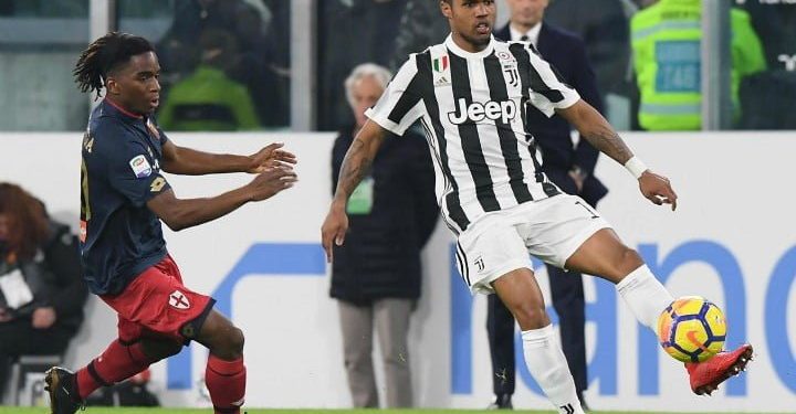 Douglas_Costa_Omeonga_Juventus_Genoa_lapresse_2018