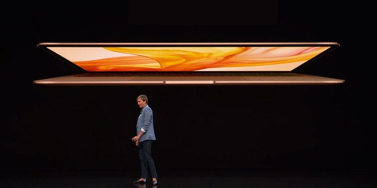 Presentato il nuovo Apple MacBook Air con display retina