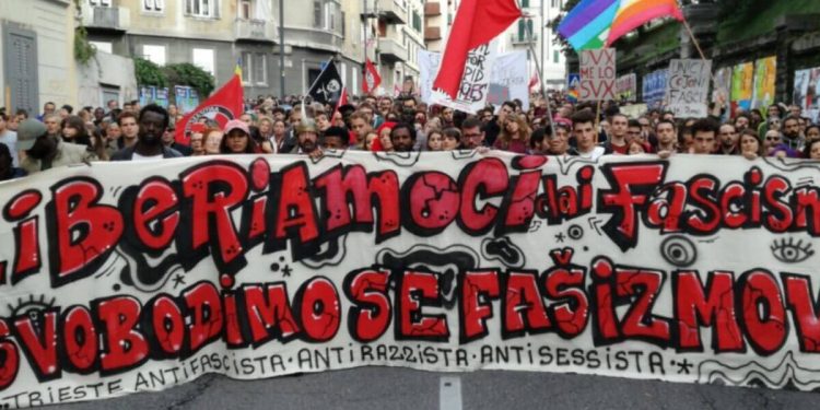 Il corteo antifascista a Trieste