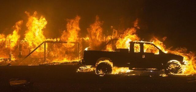 Incendio in California, brucia Malibù