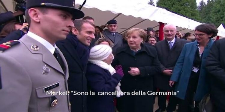 Angela Merkel scambiata per Brigitte Macron