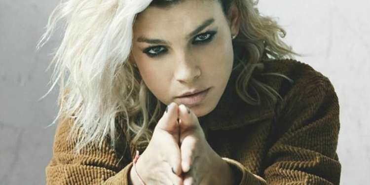 Emma Marrone, "Essere qui Boom Edition"