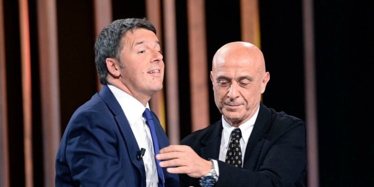 Matteo Renzi e Marco Minniti (LaPresse)