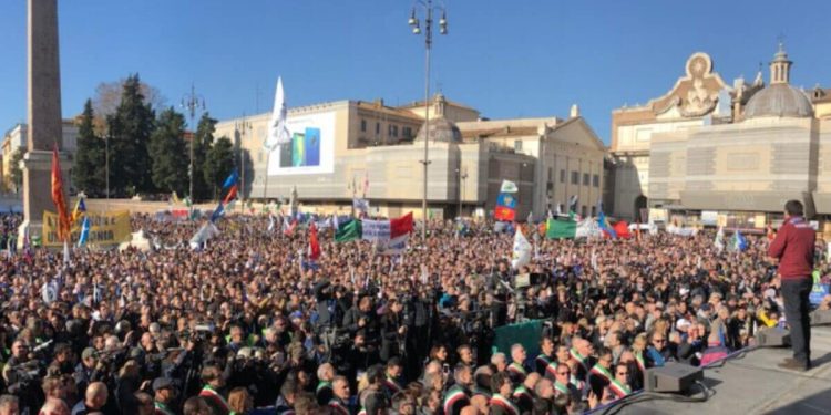 Salvini, Piazza del Popolo