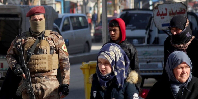 Per le strade di Manbij, nel nord della Siria (LaPresse)